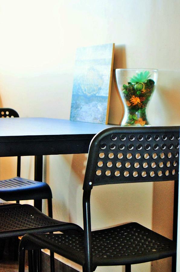 & - Dp Hostel *